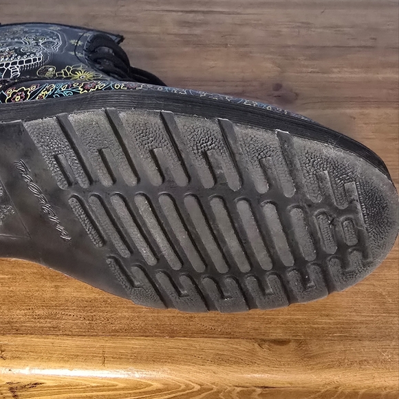 Day Of The Dead 1460 Dr.Martens Skull Pattern Boots - Picture 10 of 13